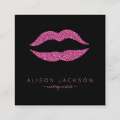 Faux glitter hete roze lippen op zwarte make-up ar vierkante visitekaartje (Voorkant)