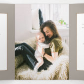 Faux Gold Abstract Swashes op Taupe Foto Drieluik Wenskaart (Binnenkant midden)