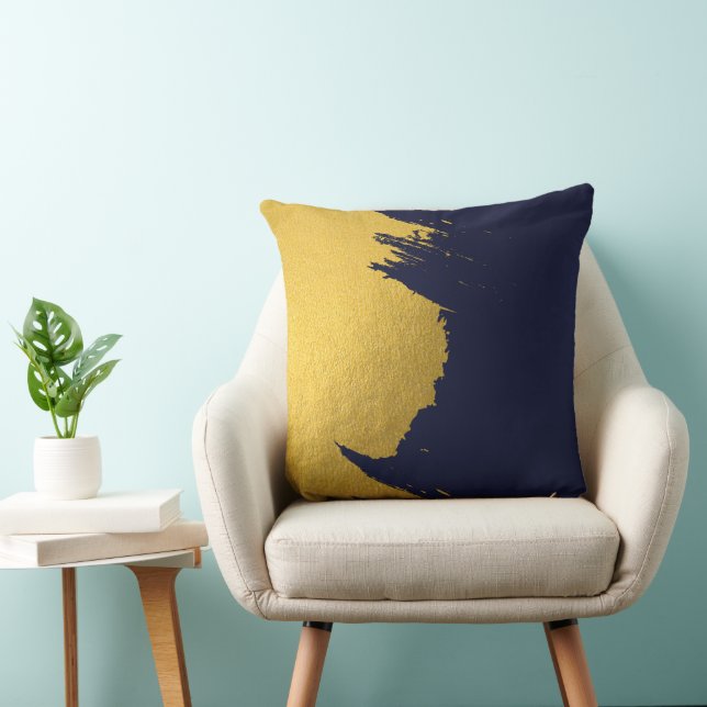 Faux Gold Brushstrokes met Navy Blue Background Kussen (Stoel)