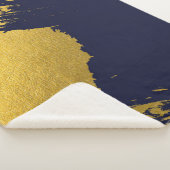 Faux Gold Brushstrokes met Navy Blue Background Sherpa Deken (3/4)