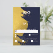 Faux Gold Brushstrokes & Navy Blue met monogram RSVP Kaartje (Staand voorkant)