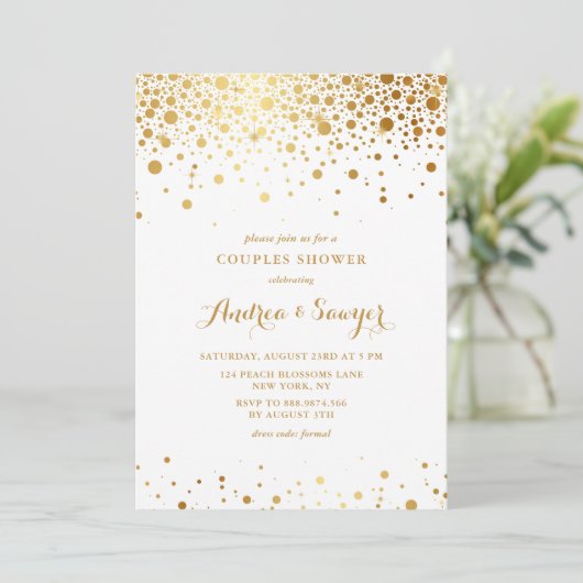 Faux Gold Confetti Stippen Couples Showuitnodiging Kaart (Staand voorkant)