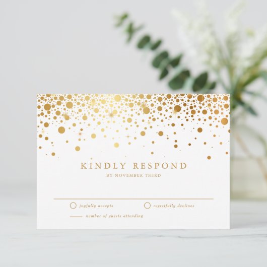 Faux Gold Foil Confetti Stippen Wedding RSVP Kaart (Staand voorkant)