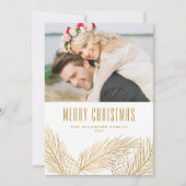 Faux Gold Foil Pine Needles Foto Merry Kerstry Feestdagenkaart (Voorkant)