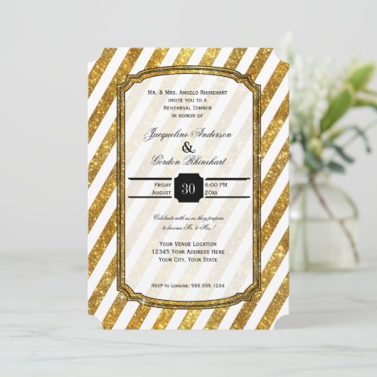 Faux Gold Glitter Ticket Striped Rehearings Dinner Kaart (Staand voorkant)