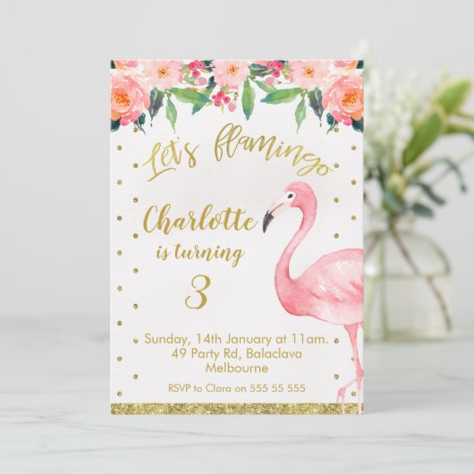 Faux Gold Let's Flamingle Verjaardag Uitnodiging (Staand voorkant)