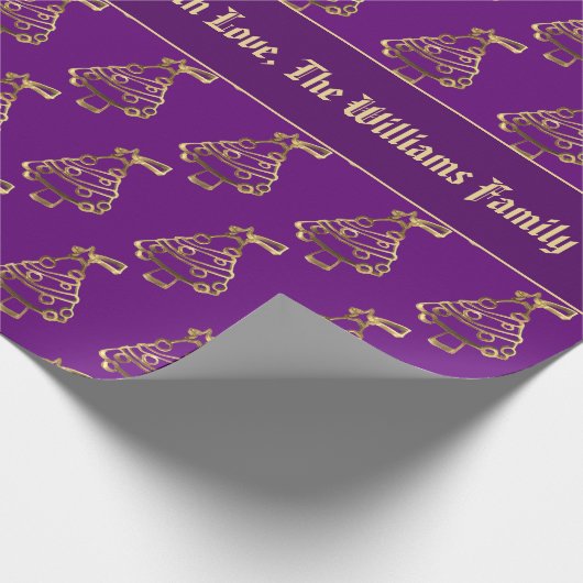 Faux Gold Paarse kerstboomstructuur Voeg tekst toe Cadeaupapier (Hoek)