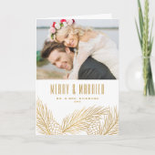 Faux Gold Pine Naalden Vrolijk en Getrouwd Foto Feestdagen Kaart (Voorkant)