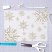 Faux Gold Winter Sneeuwvlokken op Wit Tissuepapier (Craft)