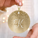 Faux Goud Geborsteld Metaal Glitter Print Monogram Keramisch Ornament<br><div class="desc">Personaliseer dit trendy chique ornamenten ontwerp met  gouden sprankelende faux glitter op een goudgeborstelde metalen achtergrond.</div>