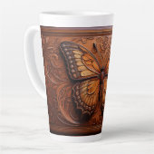 Faux houten vlinder in reliëf latte mok (Linkerhoek)