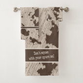 Faux Koe Print Bruin en Crème Bad Handdoek (Insitu)