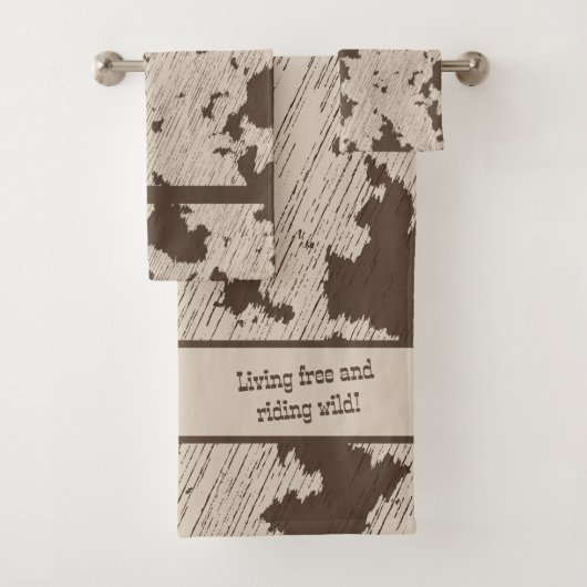 Faux Koe Print Bruin en Crème Bad Handdoek (Insitu)