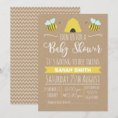 Faux Kraft Twins Busy Bee baby shower Invitation Kaart (Voorkant / Achterkant)