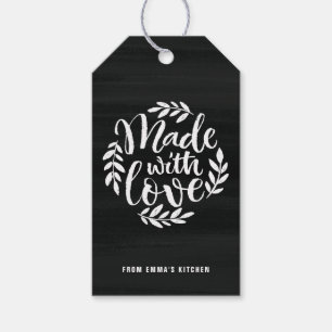 Faux krijtbord belettering gemaakt met liefde cadeaulabel