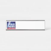 Faux News Bureau Naambordje (Voorkant)