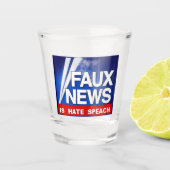 Faux News Shot Glas (Voorkant)
