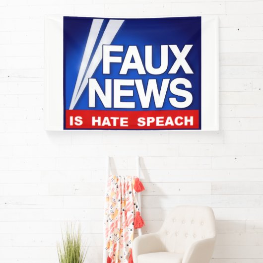 Faux News Spandoek (Insitu)