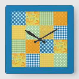 Faux-Patchwork, Daffodils, Polkas, Checker on Blue Vierkante Klok