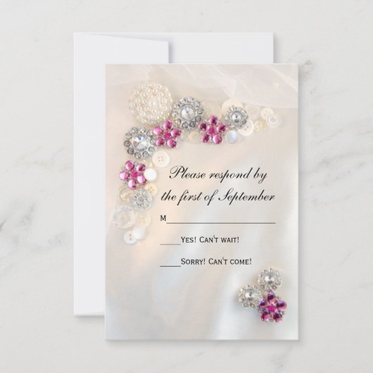 Faux Pink Diamond en Pearl Buttonnen Wedding RSVP Kaartje (Voorkant)