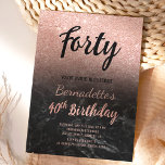 Faux roos Gold glitter zwarte marmer 40th Birthday Kaart<br><div class="desc">Faux roos gold glitter ombre op zwarte marmer 40th Birthday Een moderne 40th Birthday party uitnodiging met moderne, originele en eenvoudige faux roos goudglitter-uitnodiging en handgeschreven stijl borsteltypografie op een zwarte marmer achtergrond. Als u een gewijzigde en aangepaste tekst nodig hebt, aarzel dan niet om contact met mij op te...</div>