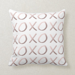 faux roos gold typografie - hugs en kisses xoxo kussen