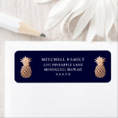 Faux Roos gouden ananas op marineblauw Etiket (Insitu)