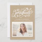 Faux Script Kraft Paper Rustic Script Afstuderen Aankondiging (Voorkant)
