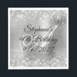 Faux Silver Glitter en Folie 90th Birthday Servet<br><div class="desc">Creëer je eigen ronde, vierkante standaard luncheon papieren servetten voor haar speciale mijlpaal op de 90ste verjaardag. Faux sparkly Silver Glitter-grens tegen een coördinerend faux glanzend geborsteld metaal folie grafisch afbeelding. Alle glans en metalen glans in dit moderne, girale design zijn digitale beelden. Glitter roos zilvergrijze folie, met een klein...</div>