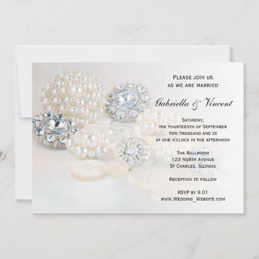 Faux White Pearl and Diamond Buttonnen Wedding Kaart (Voorkant)