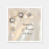 Faux White Pearl and Diamond Buttonnen Wedding Servet (Voorkant)