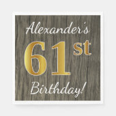 Faux Wood, Faux Gold 61st Birthday + Eigen naam Servet (Voorkant)