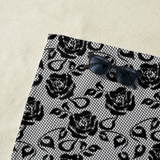 Faux Zwart Kant Roos Fishnet Beach Handdoek (In situ)