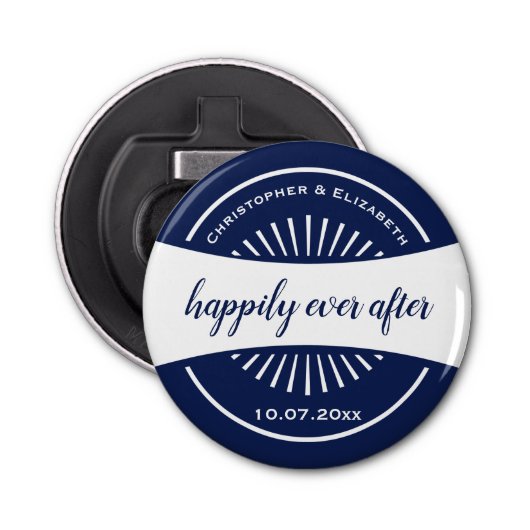 Favor Bride and Groom Monogram Wedding Party Button Flesopener (Voorkant)