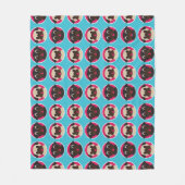 Fawn and Black Pugs in Circles on Ocean Blue Fleece Deken (Voorkant)