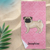 Fawn Pug Dog Schattige Mops en roze harten met naa Strandlaken