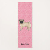 Fawn Pug Dog Schattige Mops en roze harten met naa Yogamat (Voorkant)
