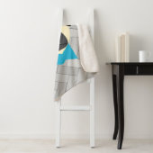 Fawn Pug with bowtie, Herringbone grey Sherpa Deken (In situ)