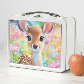 Fawn Schattige Hertendier in de bloemenweide (In situ)