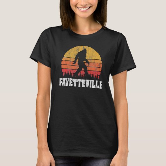 Fayetteville  80 Bigoot Retro Sunset T-shirt (Voorkant)