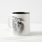 Fearful and wonderbaarlijk gemaakt tweekleurige koffiemok (Voorkant links)