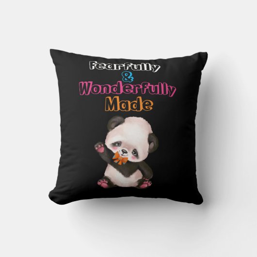 Fearful en waanzinnig gemaakt kussen (Voorkant)