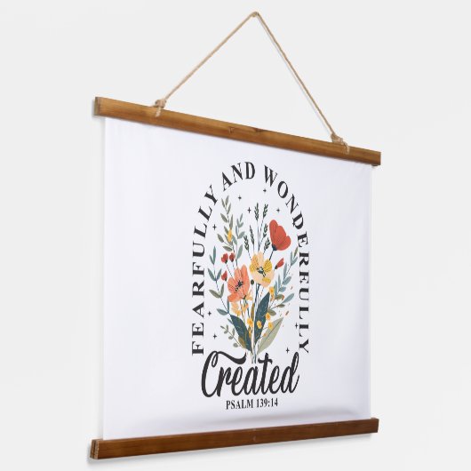 Fearful en Wonderful Made Hangend Wandkleed (Gebogen)