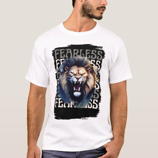 Fearless Roar – Bold Lion Graphic Design T-shirt (Voorkant)
