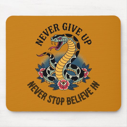 Fearless Spirit: Bold Snake en Rozen artwork Muismat (Voorkant)