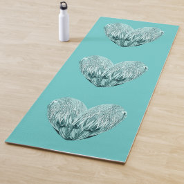 Feather heart in soft green yogamat
