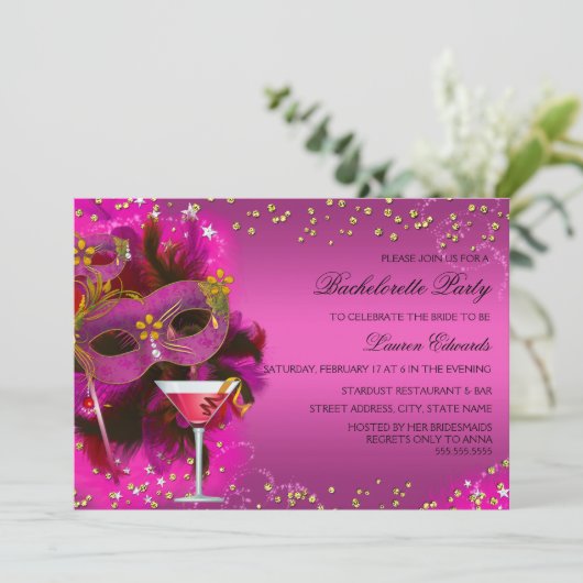 Feather Mask Masquerade Bachelorette Party nodigt Kaart (Staand voorkant)