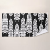 Feathers boho: zwart-wit patroon badhanddoek (Badhanddoek)