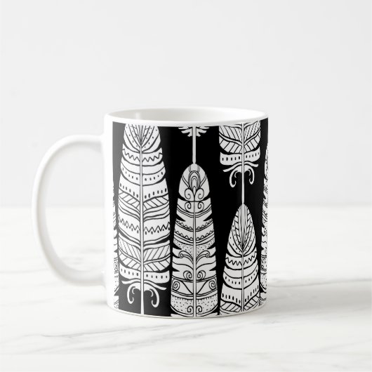Feathers boho: zwart-wit patroon koffiemok (Links)