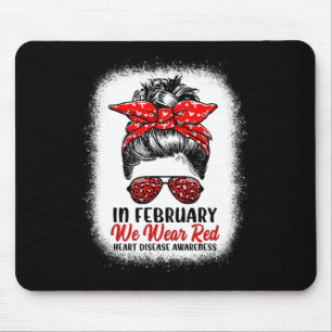 Februari Draag we Red Messy Bun - Hartziekte AWA Muismat